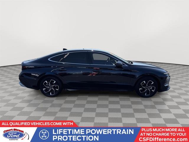 Photo of 2025 Carbon Blue Hyundai SONATA