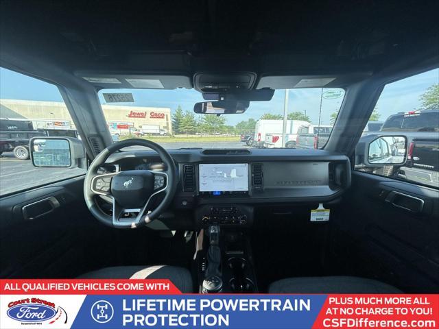 Photo of 2025 Oxford White Ford Bronco