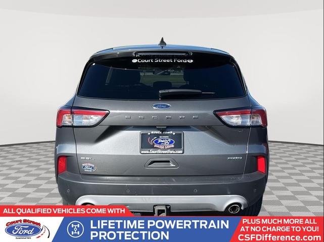 Photo of 2022 Carbonized Gray Metallic Ford Escape