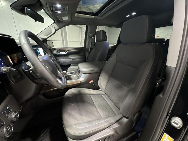 Photo of 2024 Black Chevrolet Silverado 1500