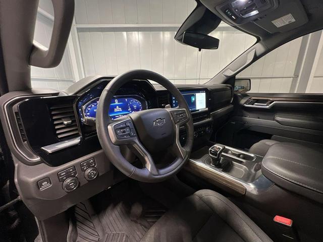 Photo of 2024 Black Chevrolet Silverado 1500