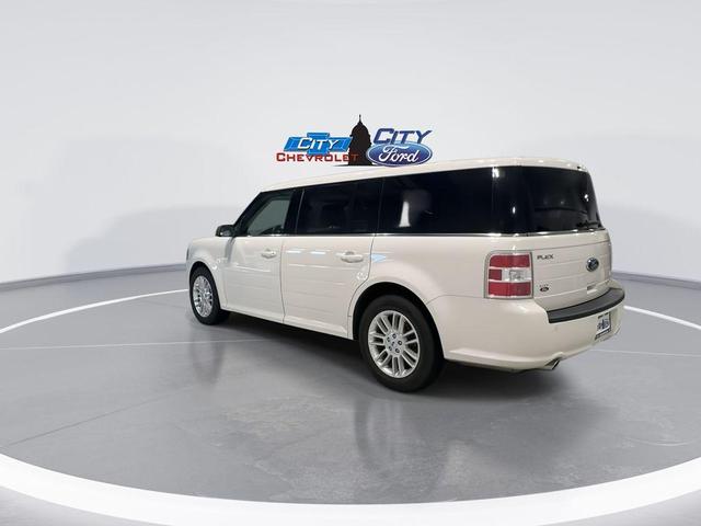 Photo of 2013 White Suede Ford Flex