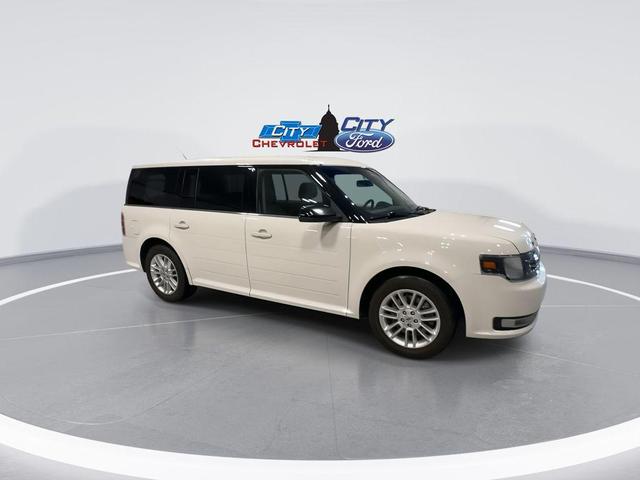 Photo of 2013 White Suede Ford Flex