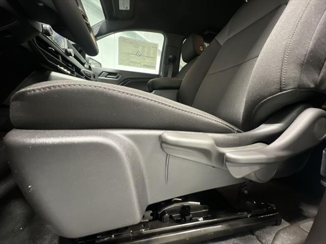 Photo of 2025 Summit White Chevrolet Colorado