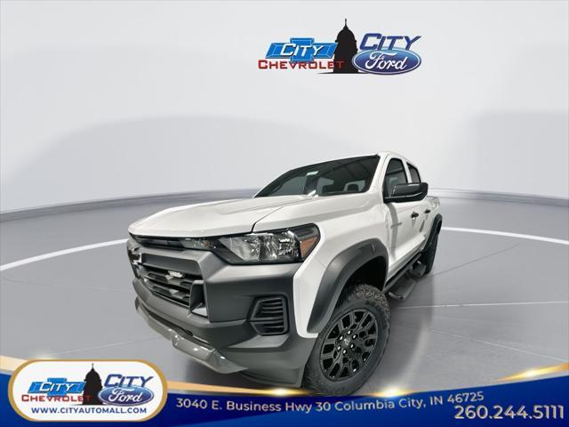 Photo of 2025 Summit White Chevrolet Colorado