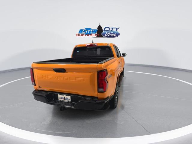 Photo of 2025 Sunrise Orange Chevrolet Colorado