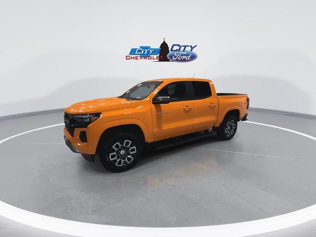 Photo of 2025 Sunrise Orange Chevrolet Colorado