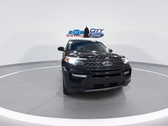 Photo of 2023 Agate Black Metallic Ford Explorer
