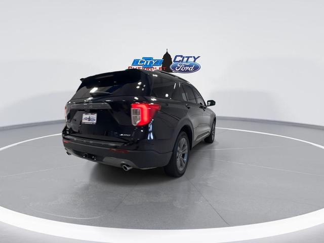 Photo of 2023 Agate Black Metallic Ford Explorer