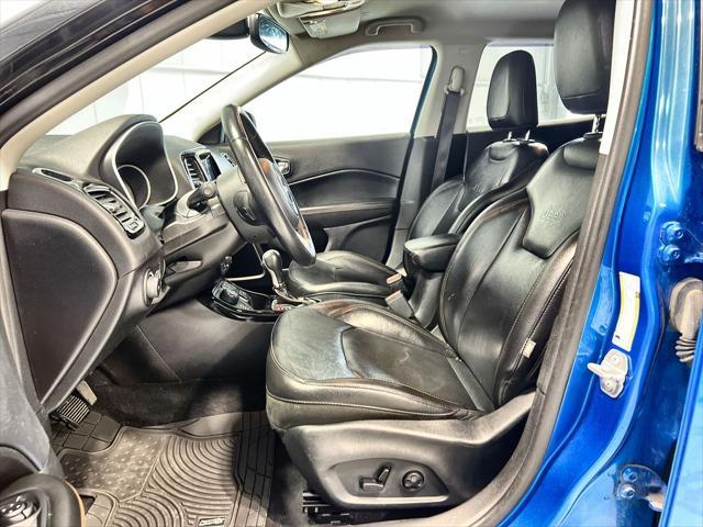Photo of 2019 Laser Blue Pearlcoat Jeep Compass
