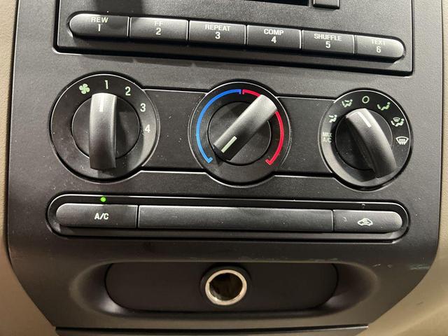 Photo of 2004 Medium Wedgewood Blue Clearcoat Metallic Ford F-150
