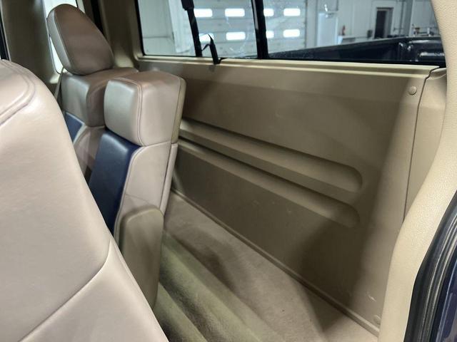 Photo of 2004 Medium Wedgewood Blue Clearcoat Metallic Ford F-150
