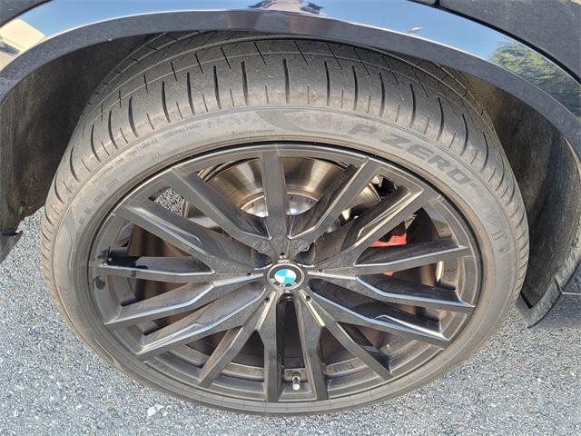 Photo of 2024 Carbon Black Metallic BMW X5