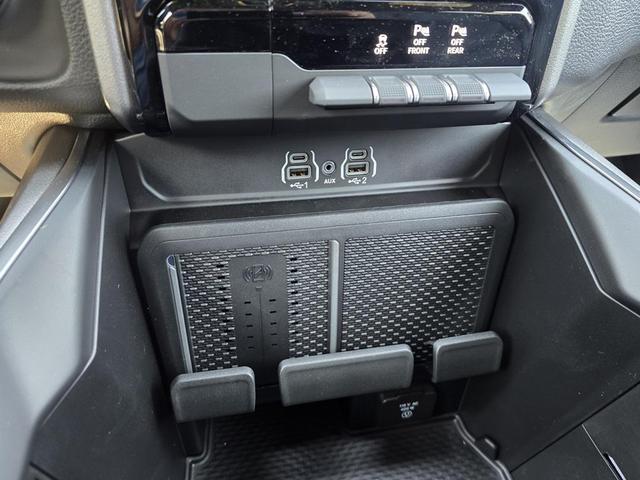 Photo of 2026 Granite Crystal Metallic Clearcoat RAM 1500