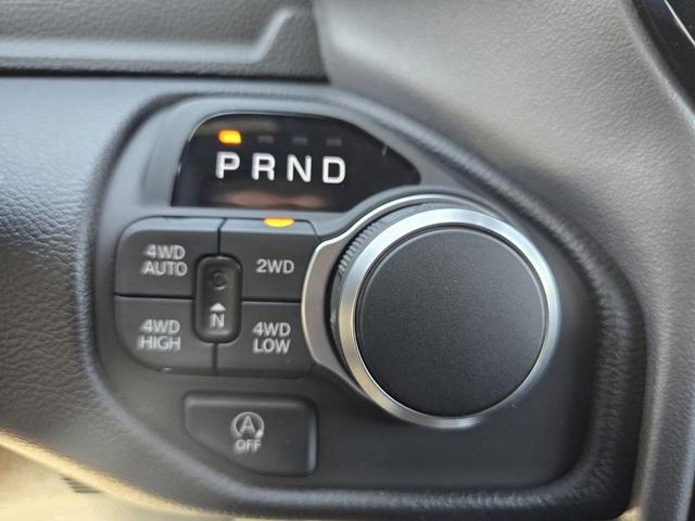 Photo of 2026 Granite Crystal Metallic Clearcoat RAM 1500
