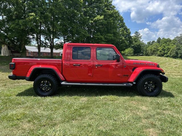 Photo of 2025 Firecracker Red Clearcoat Jeep Gladiator