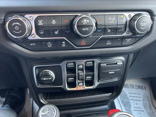 Photo of 2025 Firecracker Red Clearcoat Jeep Gladiator