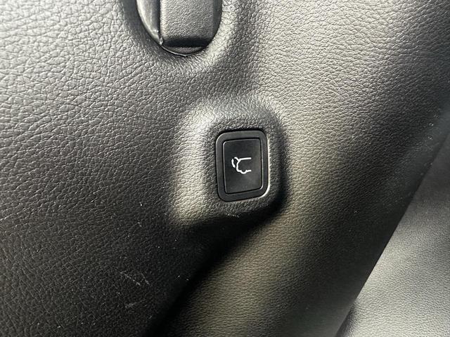 Photo of 2021 Jazz Blue Pearlcoat Jeep Compass
