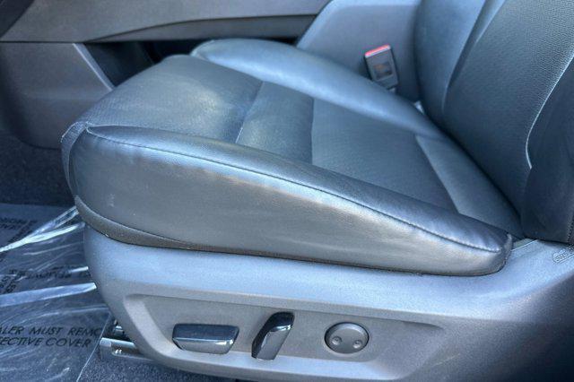Photo of 2022 Pearl White Tricoat Nissan Rogue