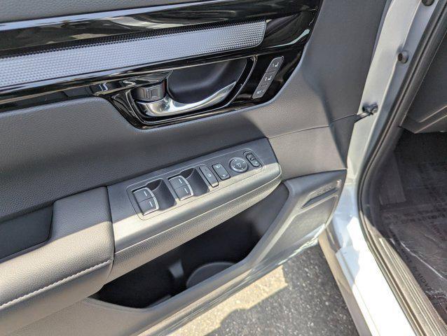 Photo of 2026 Solar Silver Metallic Honda CR-V