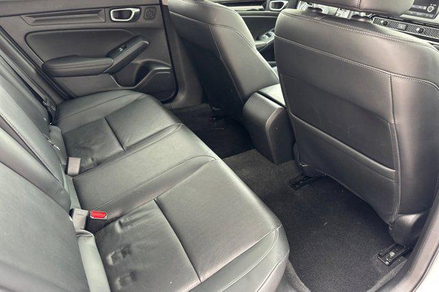 Photo of 2024 Platinum White Pearl Honda Civic