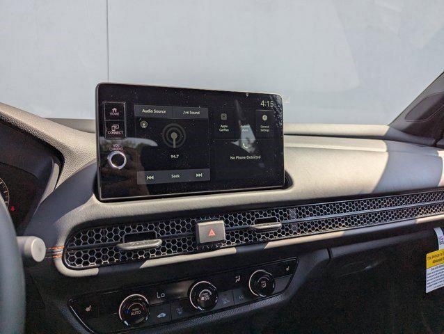 Photo of 2026 Platinum White Pearl Honda HR-V