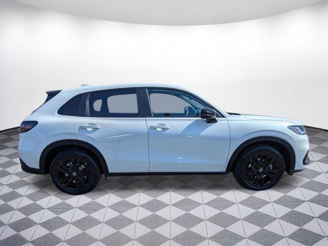 Photo of 2026 Platinum White Pearl Honda HR-V