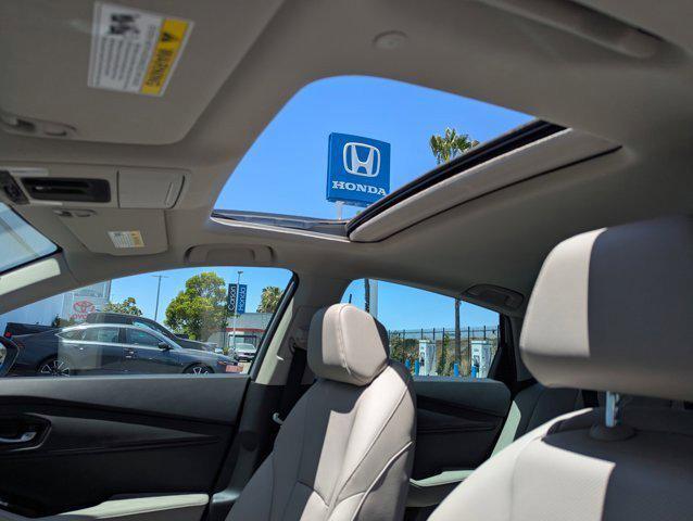 Photo of 2025 Urban Gray Pearl Honda Accord Hybrid