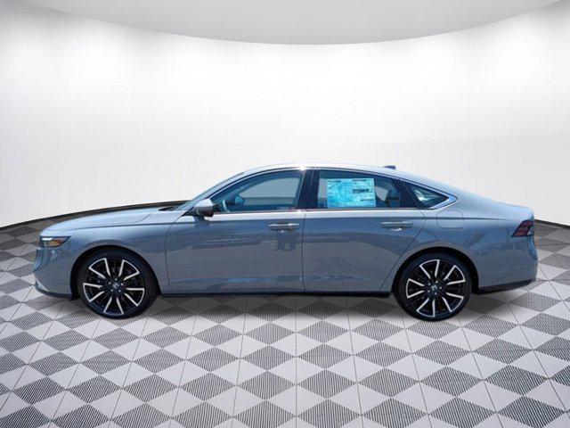 Photo of 2025 Urban Gray Pearl Honda Accord Hybrid