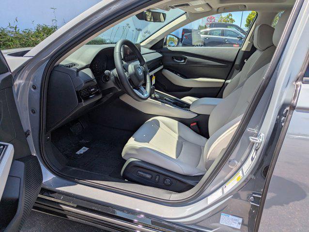Photo of 2025 Urban Gray Pearl Honda Accord Hybrid