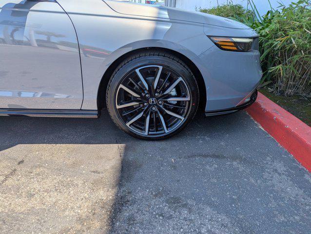 Photo of 2025 Urban Gray Pearl Honda Accord Hybrid