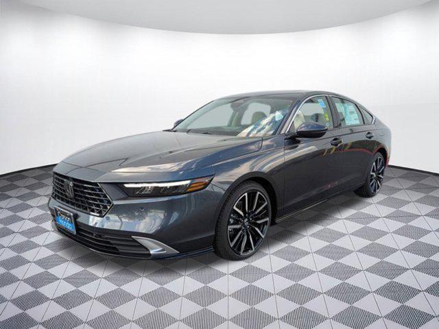 Photo of 2025 Meteorite Gray Metallic Honda Accord Hybrid
