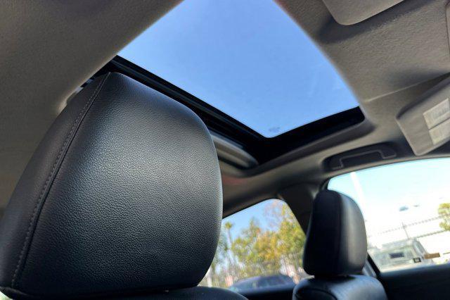 Photo of 2017 Modern Steel Metallic Honda HR-V