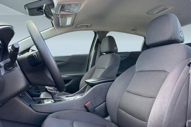 Photo of 2024 Mineral Gray Metallic Chevrolet Malibu