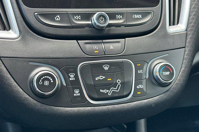 Photo of 2024 Mineral Gray Metallic Chevrolet Malibu