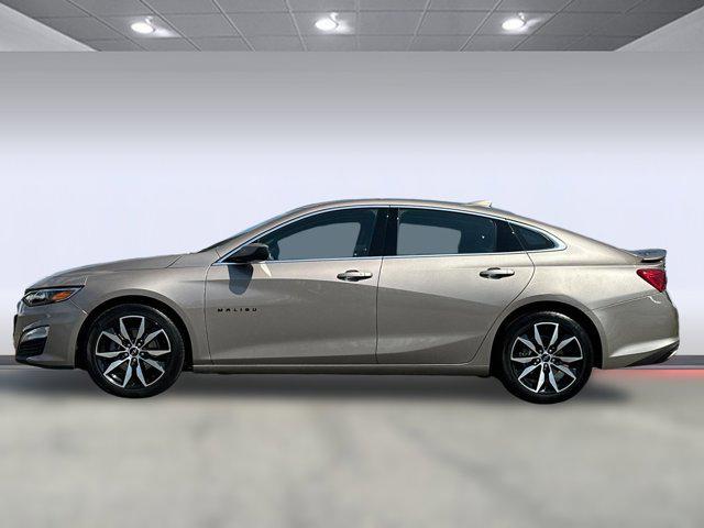 Photo of 2024 Mineral Gray Metallic Chevrolet Malibu