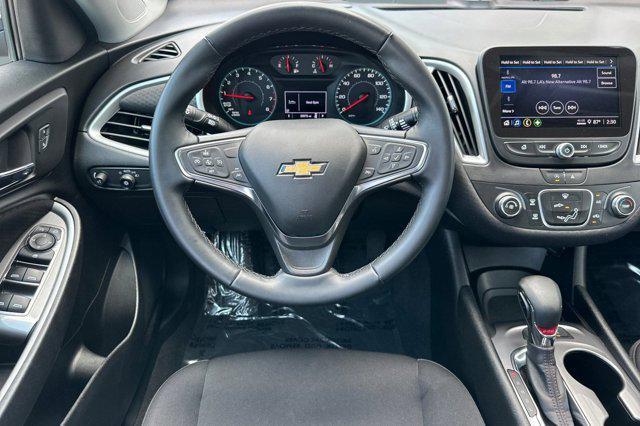 Photo of 2024 Mineral Gray Metallic Chevrolet Malibu