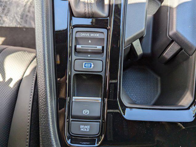 Photo of 2025 Solar Silver Metallic Honda Accord Hybrid