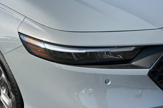 Photo of 2024 Gray Honda Accord Hybrid