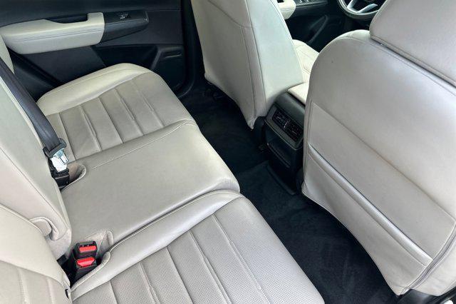 Photo of 2023 Platinum White Pearl Honda CR-V