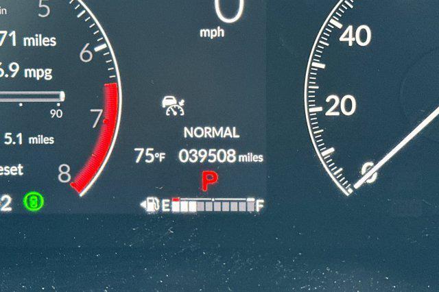 Photo of 2023 Platinum White Pearl Honda CR-V