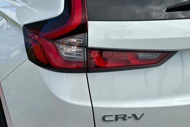 Photo of 2023 Platinum White Pearl Honda CR-V