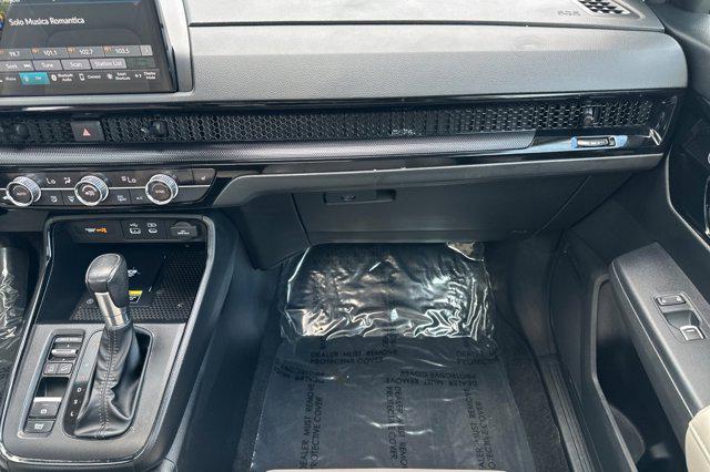Photo of 2023 Platinum White Pearl Honda CR-V