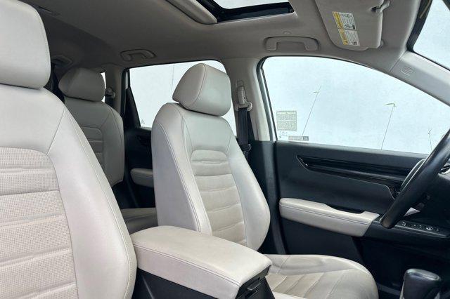 Photo of 2023 Platinum White Pearl Honda CR-V