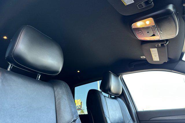 Photo of 2019 Bright White Clearcoat Jeep Grand Cherokee