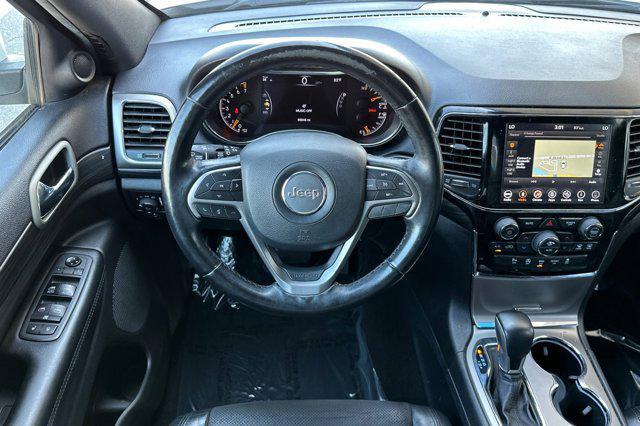 Photo of 2019 Bright White Clearcoat Jeep Grand Cherokee