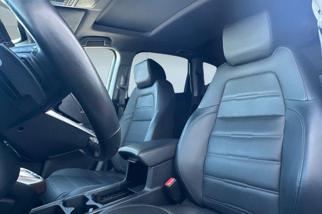 Photo of 2022 Gray Honda CR-V Hybrid