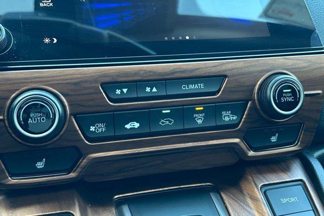 Photo of 2022 Gray Honda CR-V Hybrid