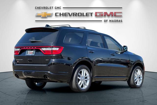 Photo of 2023 DB Black Crystal Clearcoat Dodge Durango