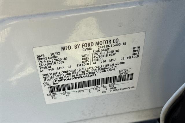 Photo of 2022 Oxford White Ford Edge